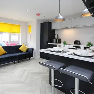 No1 Luxury Service Apartment